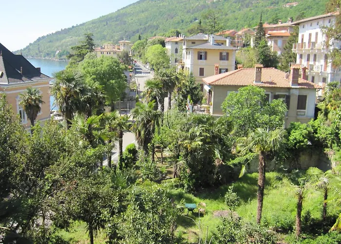 Ξενοδοχείο Park 4*