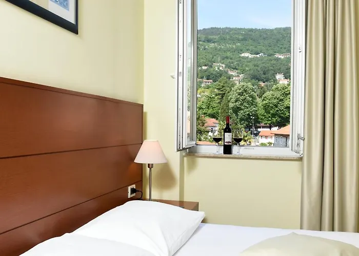 Ξενοδοχείο Park 4*