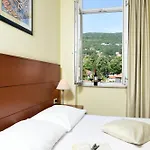 호텔 Park 4*