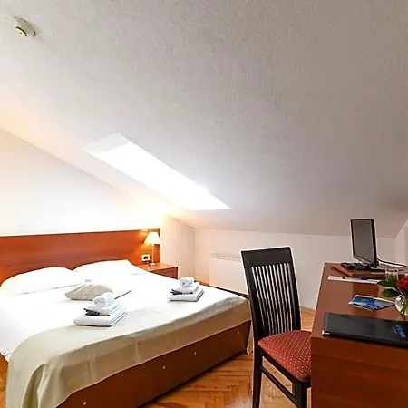 Hotel Park 4*