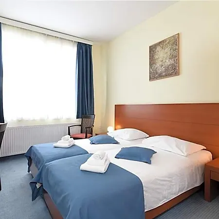 Park Hotel 4*
